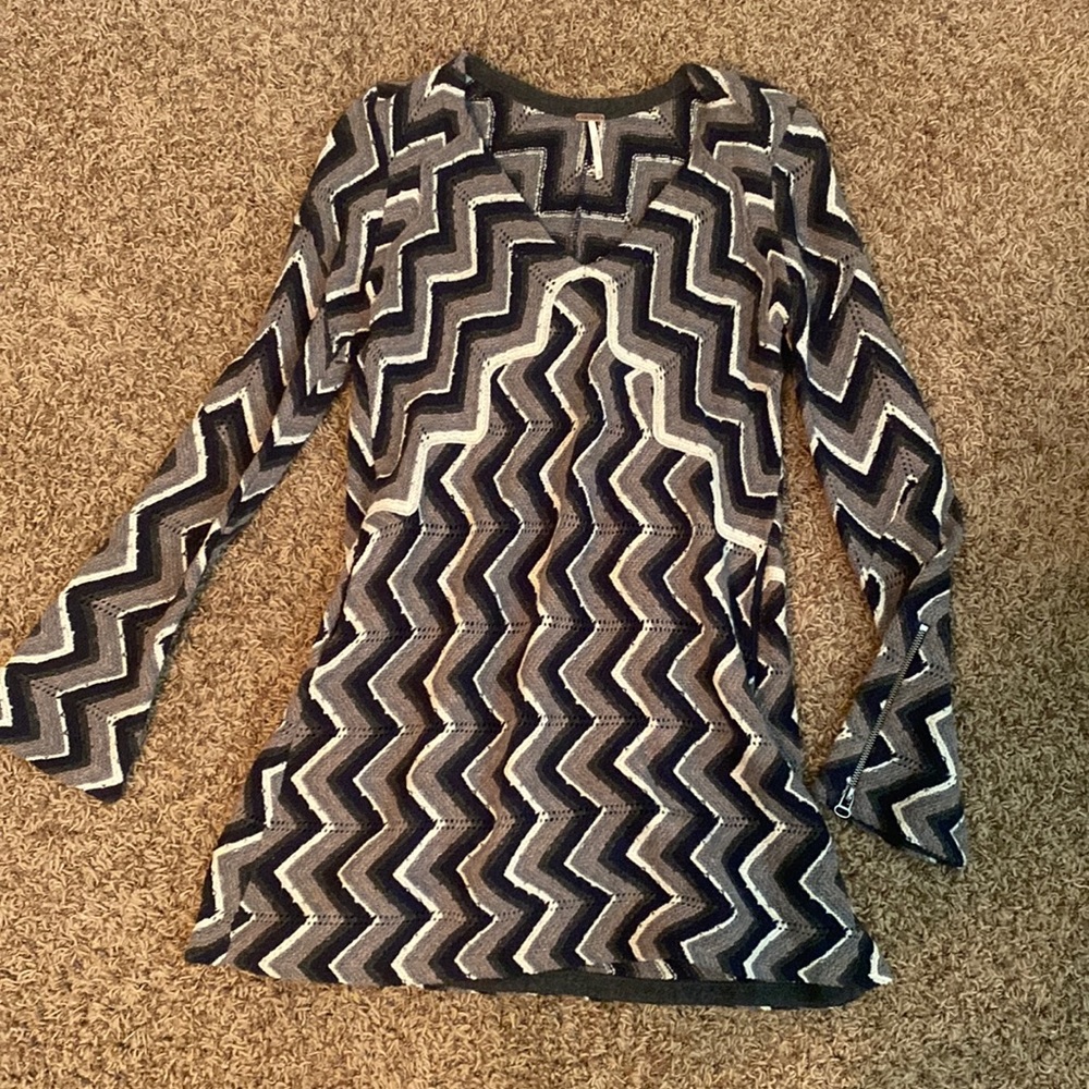 Free people chevron size vs long sleeve dress